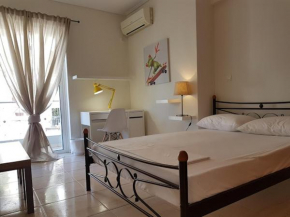 Errathens Zephyr Apartment - Athens Center, 3 BD, 1 BATH